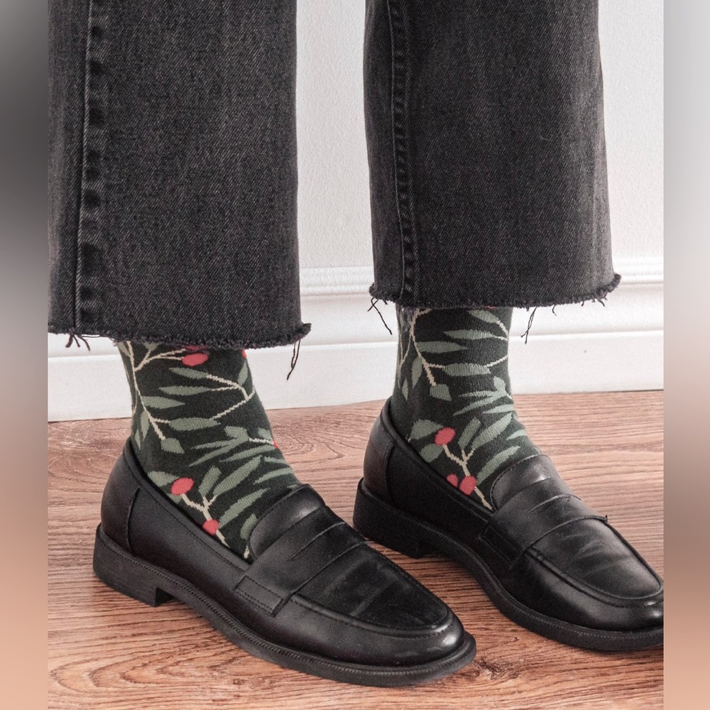 Winter Berry Socks